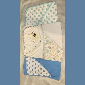 🤍4/$10🤍 Hooded Baby Towels